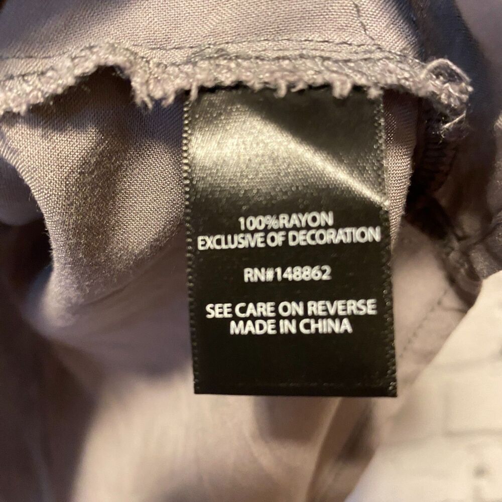 Torrid Women's Challis Camisole Top Size 2 (18/20) Grey Studded Swing NWT - Picture 8 of 12